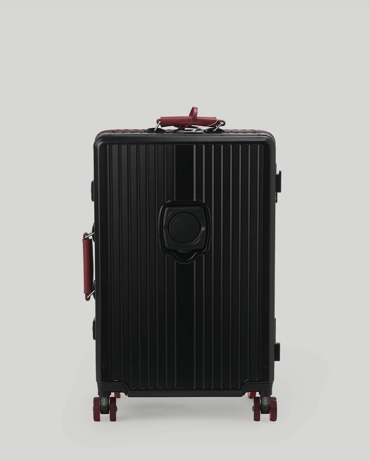 24" Check-In | Black Burgundy