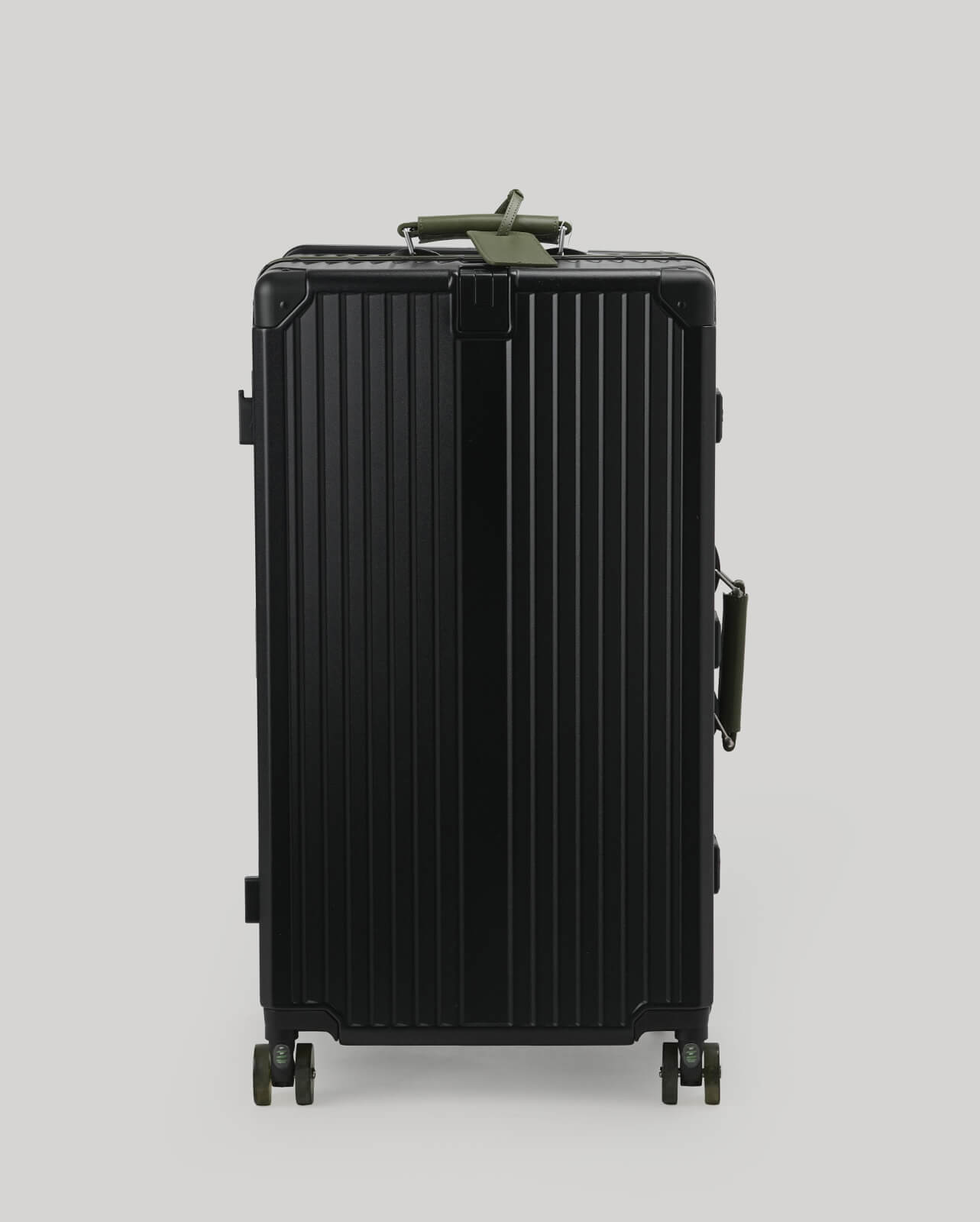 30" Check-In | Black Green