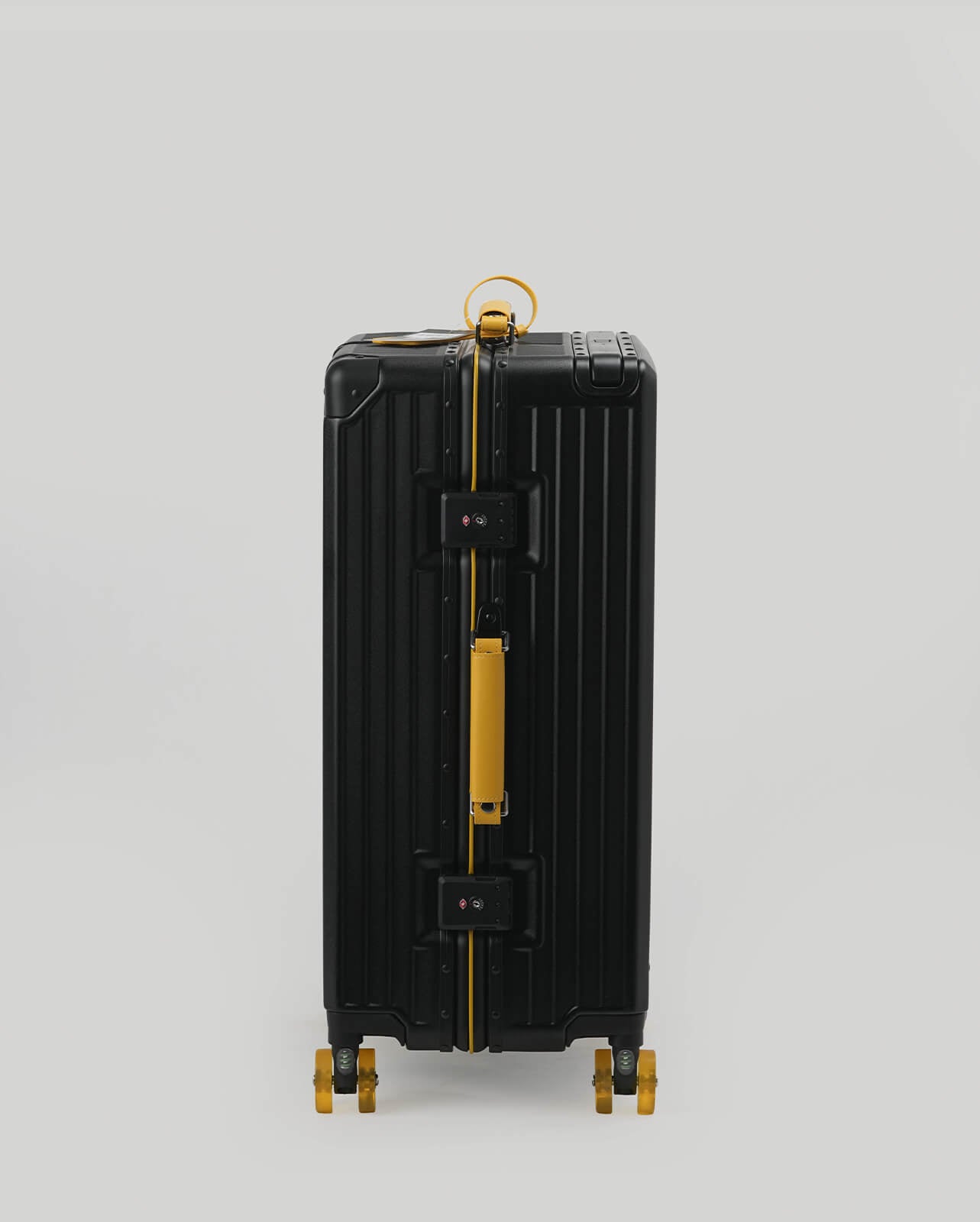 24" Check-In | Black Yellow