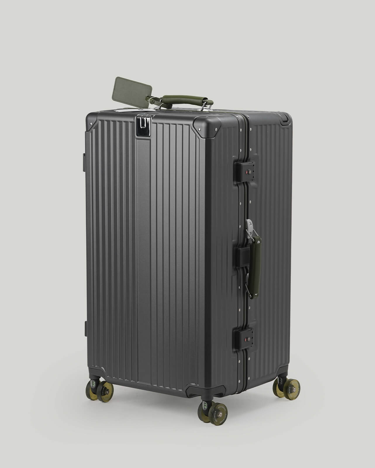 30" Check-In | Grey Green