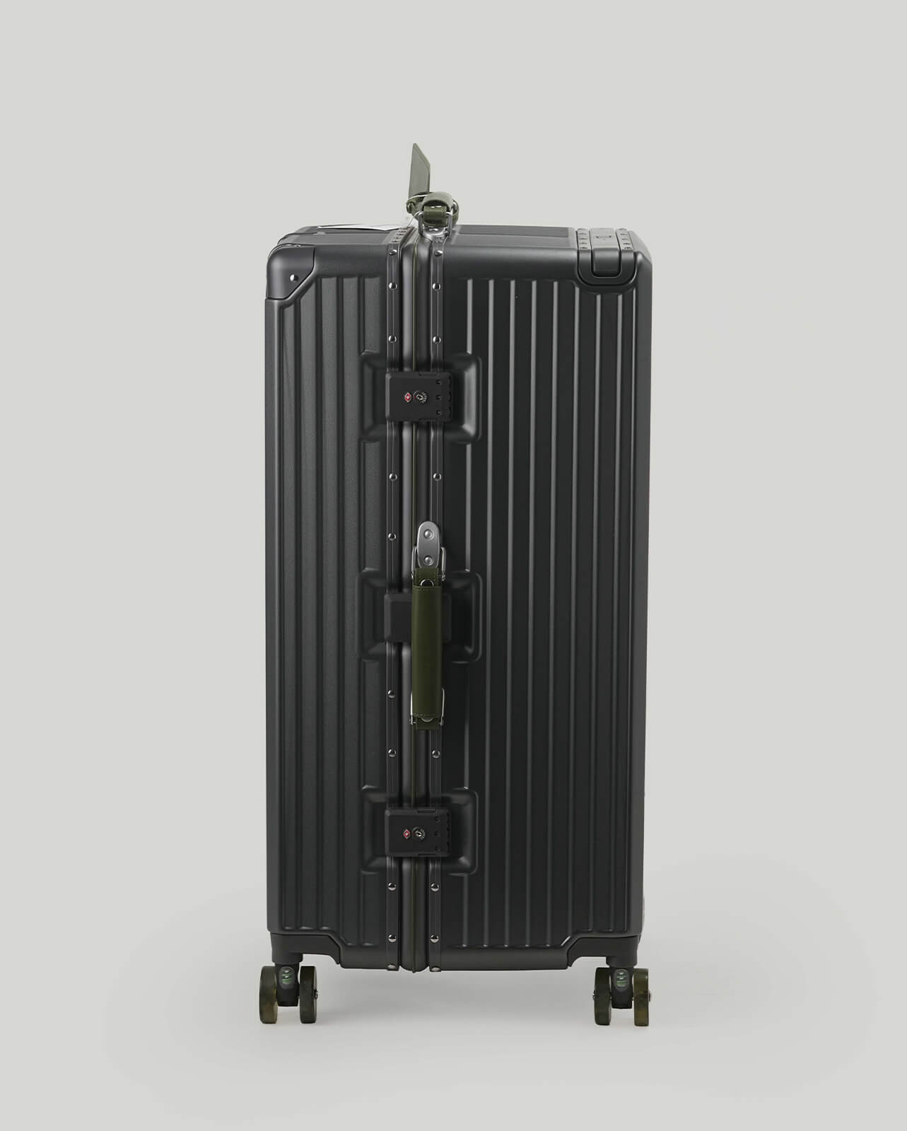 30" Check-In | Grey Green