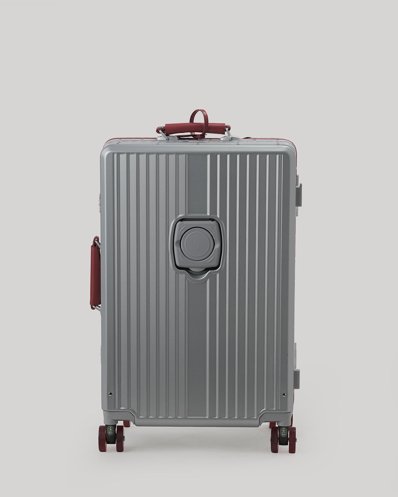 24" Check-In | Silver Burgundy