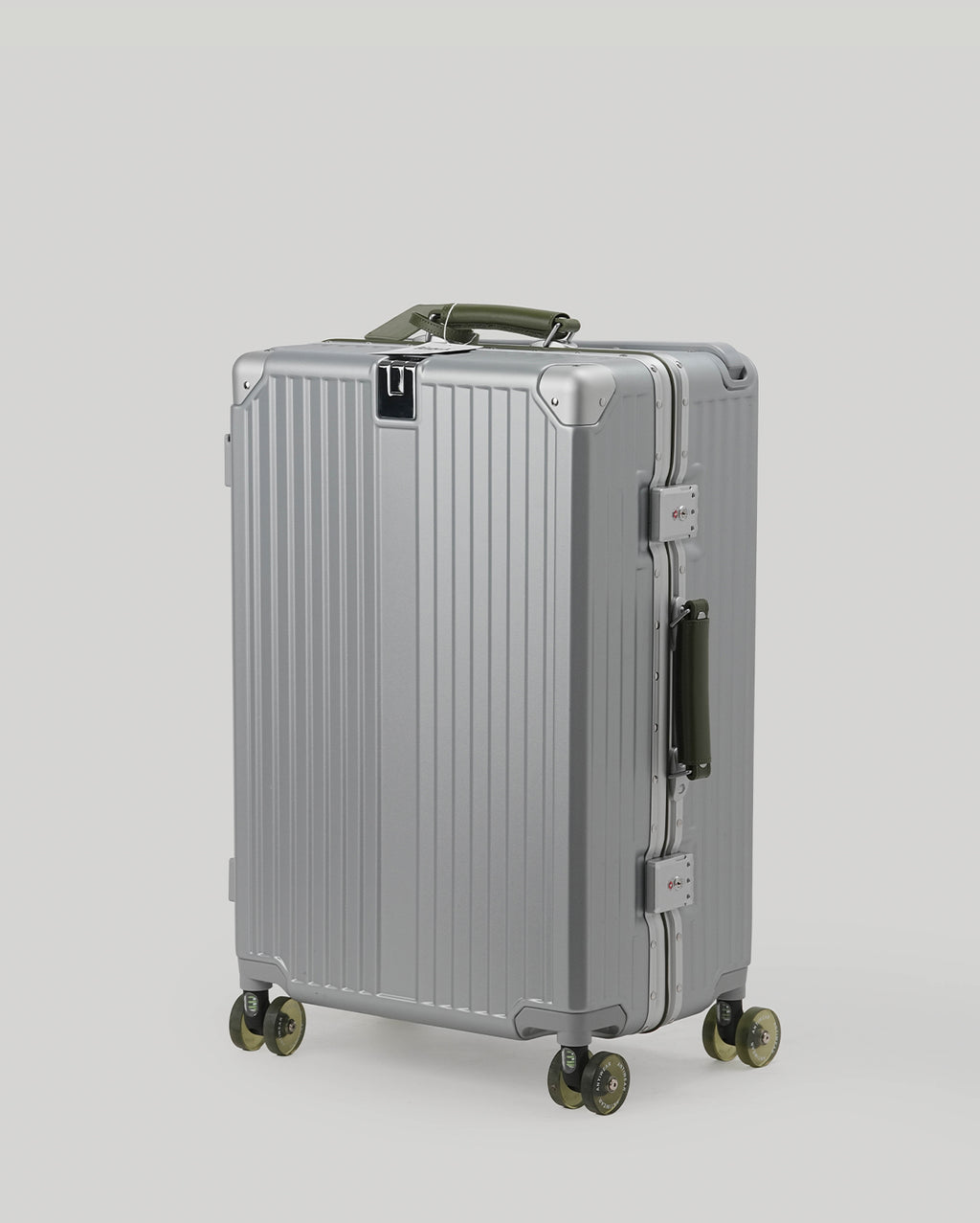 24" Check-In | Silver Green