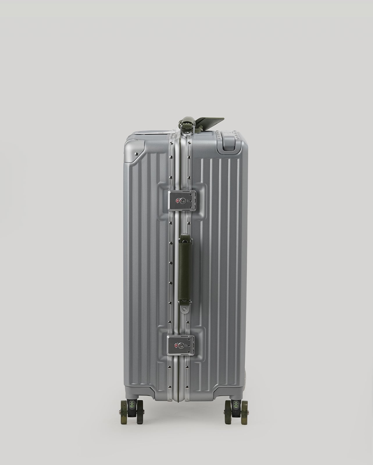 24" Check-In | Silver Green