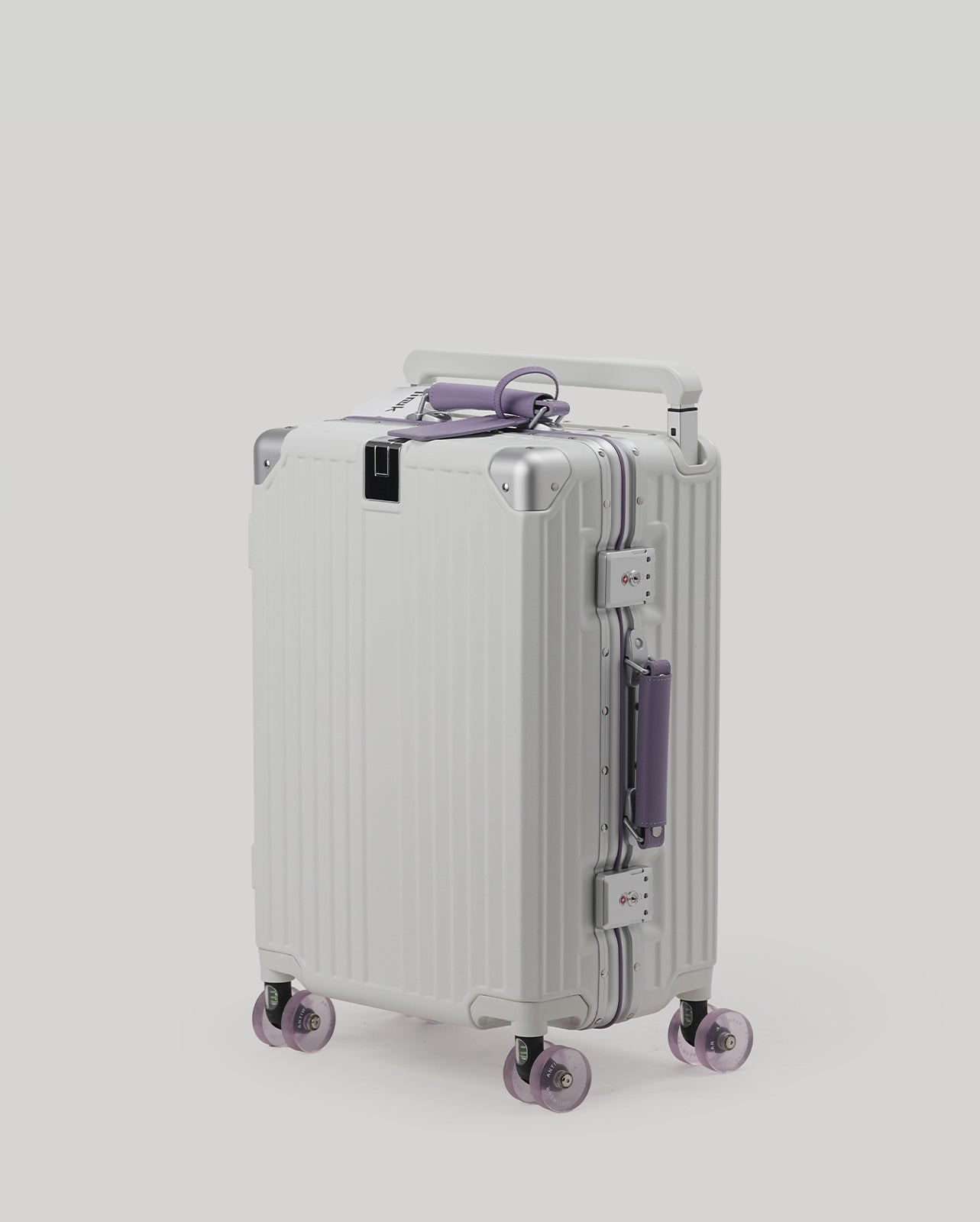 20" Spinner | White Purple