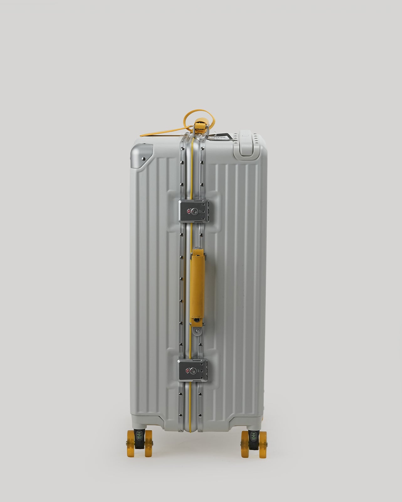 24" Check-In | White Yellow