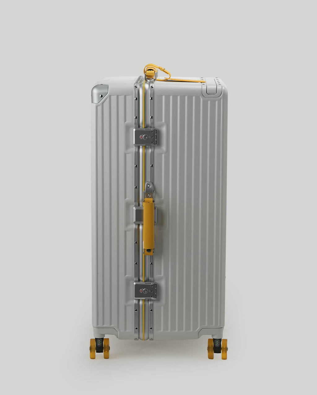 30" Check-In | White Yellow
